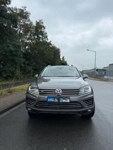 Volkswagen Touareg 3.0 V6 TDI Executive Edition 4Motion R-L - Volkswagen Touareg: Executive