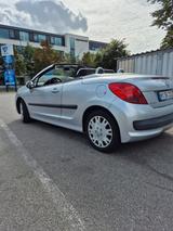 Peugeot 207 CC Platinum 150 THP Platinium - Peugeot 207 in München