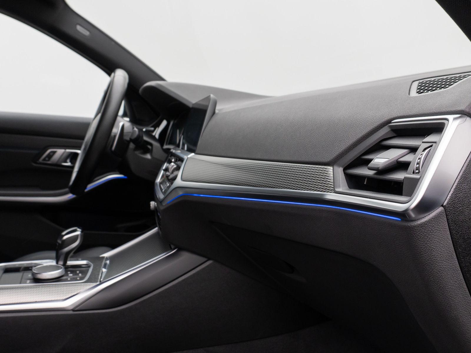 Fahrzeugabbildung BMW 330d M Sport Kamera DAB HiFi Stop&Go Alarm LED