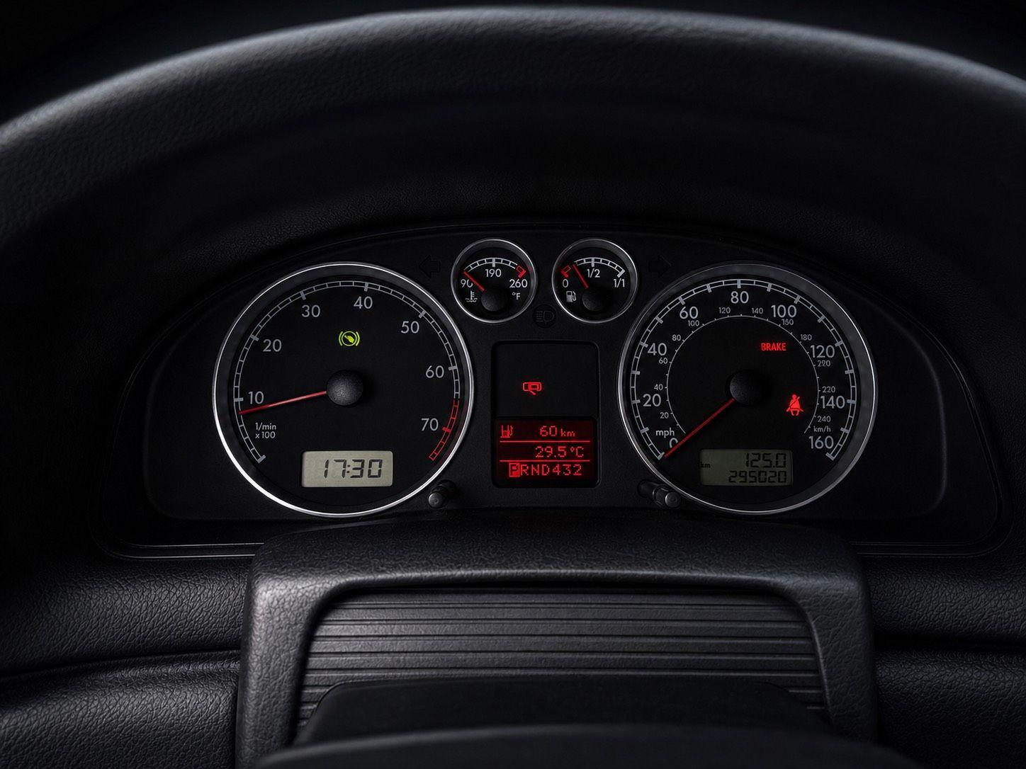 Volkswagen Passat 2004 — photo 8