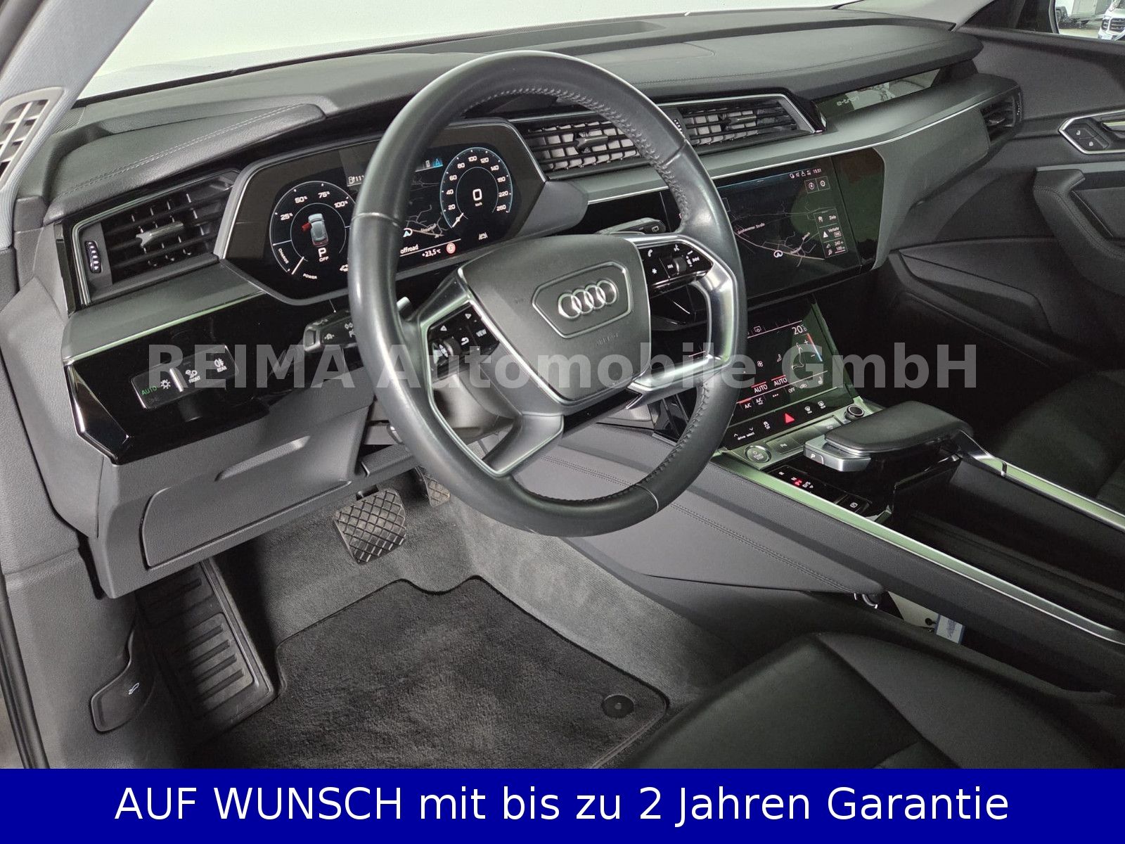 Fahrzeugabbildung Audi e-tron 50 quattro advanced, Pano, SOH 93,7%