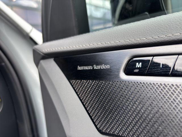 Fahrzeugabbildung Volvo XC90 2.0 PHEV  Plus Dark #AWD #Harman/Kardon #Ba
