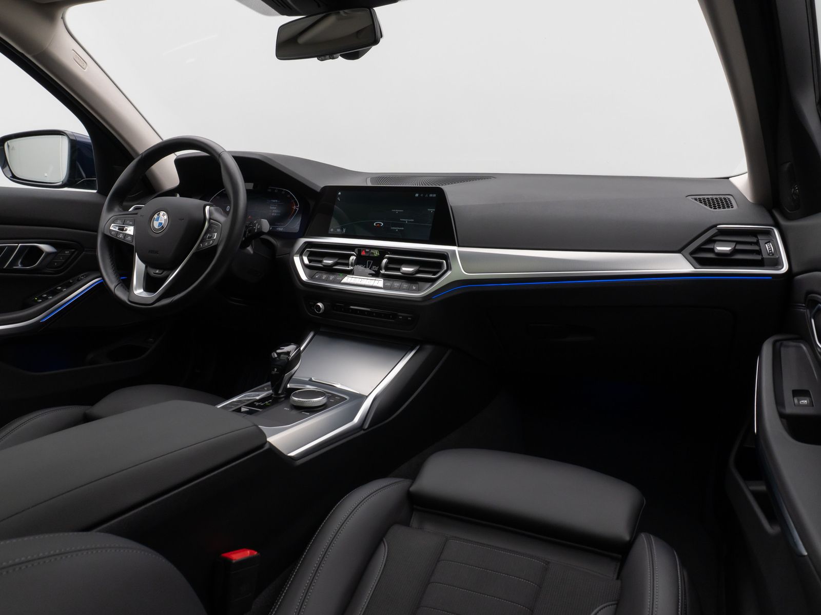 Fahrzeugabbildung BMW 330d xD Sport Line Pano Kamera Laser HUD DAB H/K