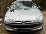 Peugeot 206 - gebrauchte Peugeot 206 aus dem Jahr 2000