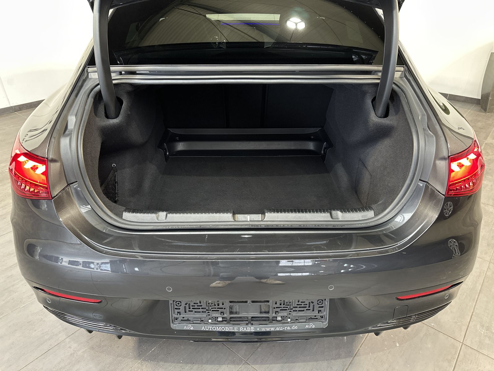 Fahrzeugabbildung Mercedes-Benz EQE 43 AMG 4Matic NAV+LED+PANORAMA+BURMESTER+HUD