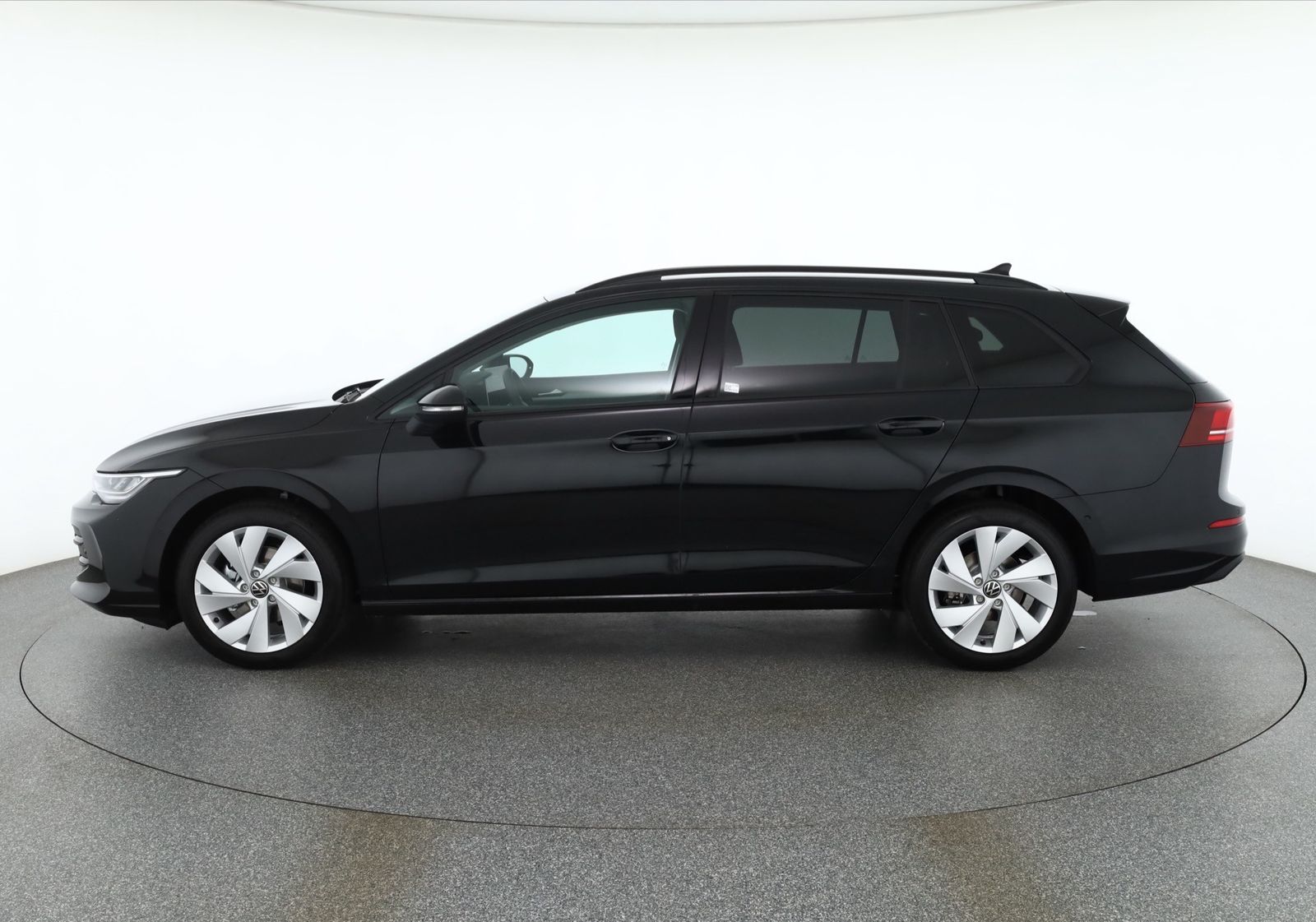Volkswagen Golf VIII Variant 1.5 TSI DSG LED ACC AHK imagem 2