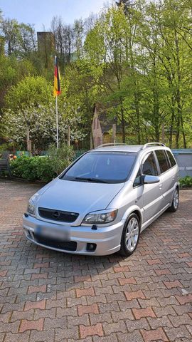 Opel Zafira a OPC mit Motorschaden