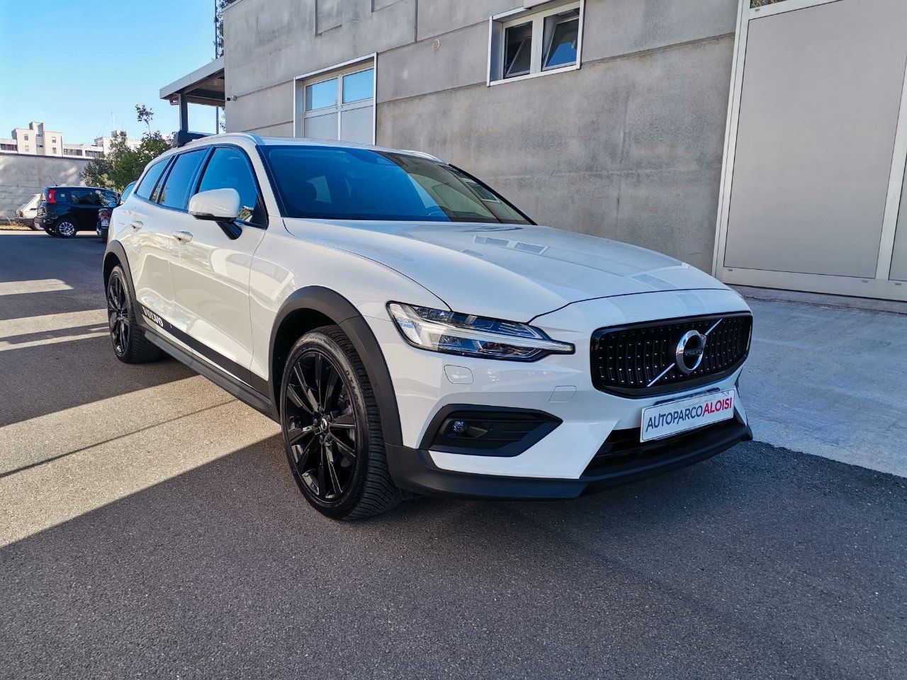 Volvo V60 Cross Country 2.0 d4 Business Plus awd imagem 2
