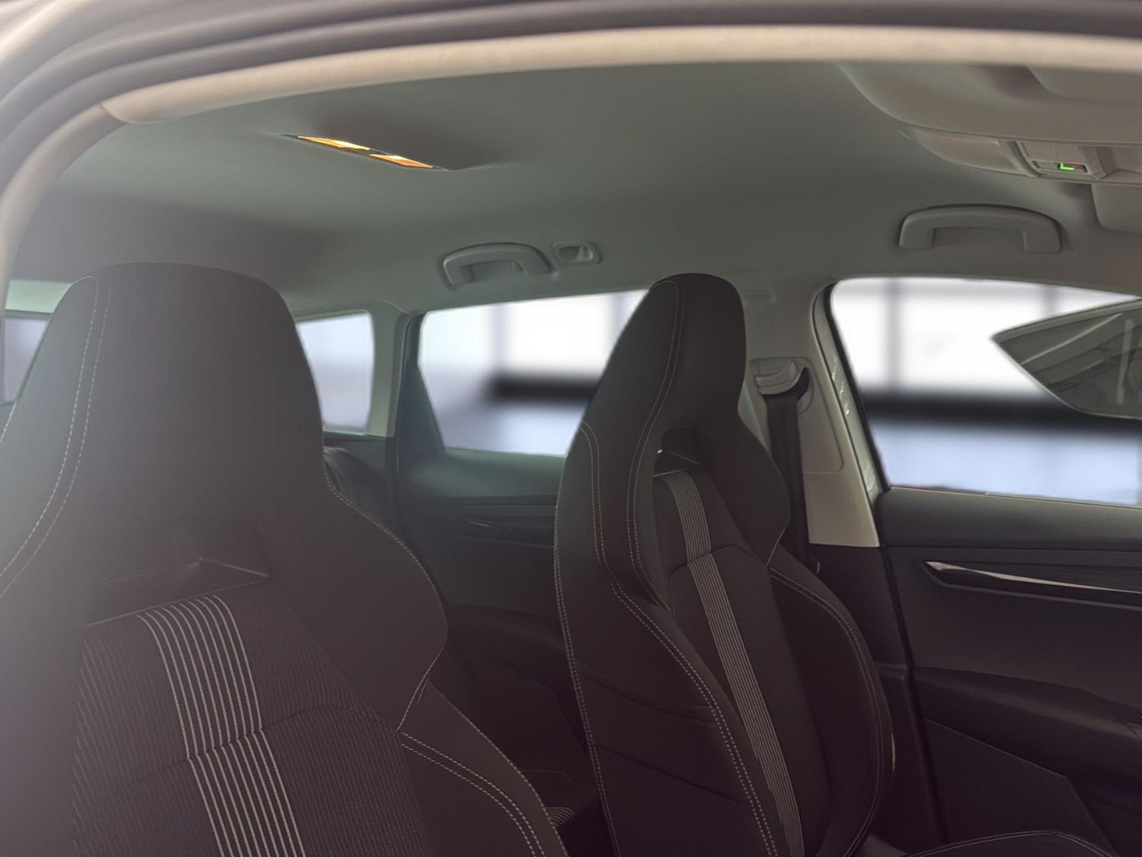 Fahrzeugabbildung SKODA Karoq Style/AHK / unfallfrei