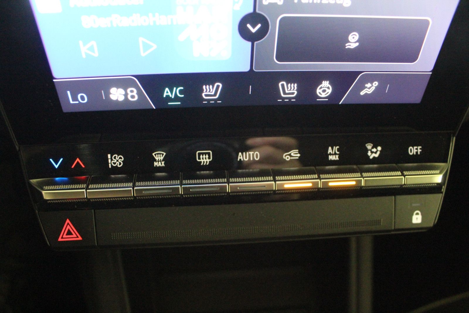 Fahrzeugabbildung Renault Captur Mild Hybrid 160 EDC Techno *Ganzjahresrei