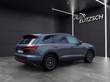 Volkswagen Touareg - 5