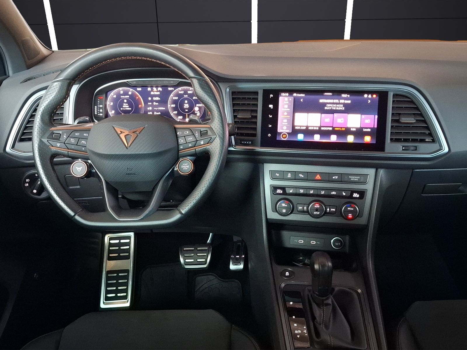 Fahrzeugabbildung CUPRA Ateca VZ DSG 4Drive LED Navi AID ACC RFK Beats S