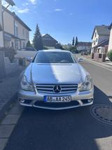 Mercedes-Benz CLS 500 - - silberne Mercedes-Benz CLS 500