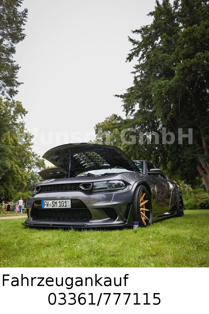 Dodge Charger SRT Hellcat