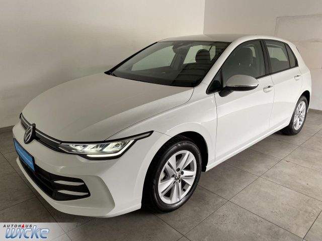 Golf VIII 1.5 TSI Life CONNECT KLIMA PDC LED