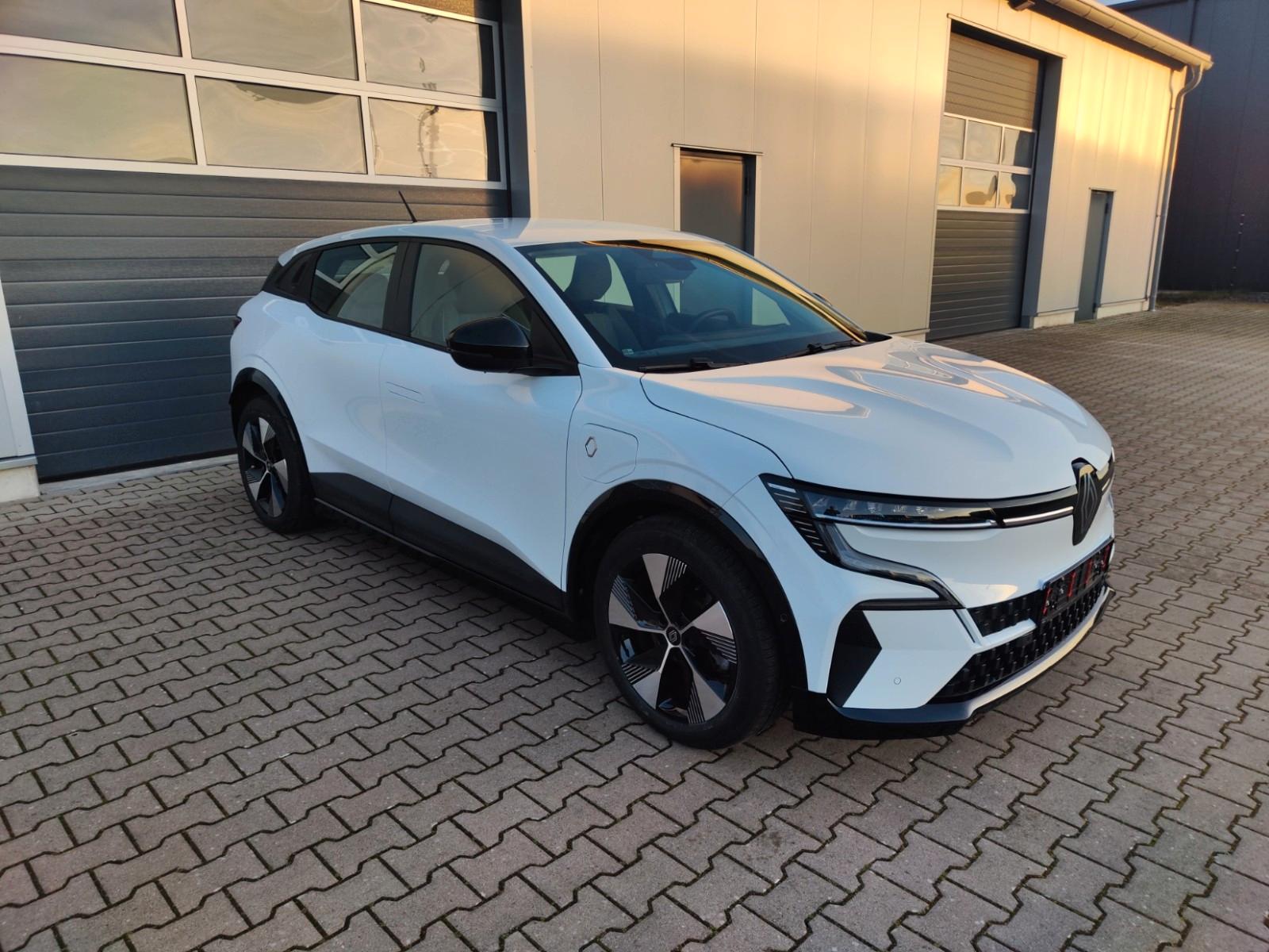 Renault Megane E-Tech EV 40 Equilibre Boost Charge