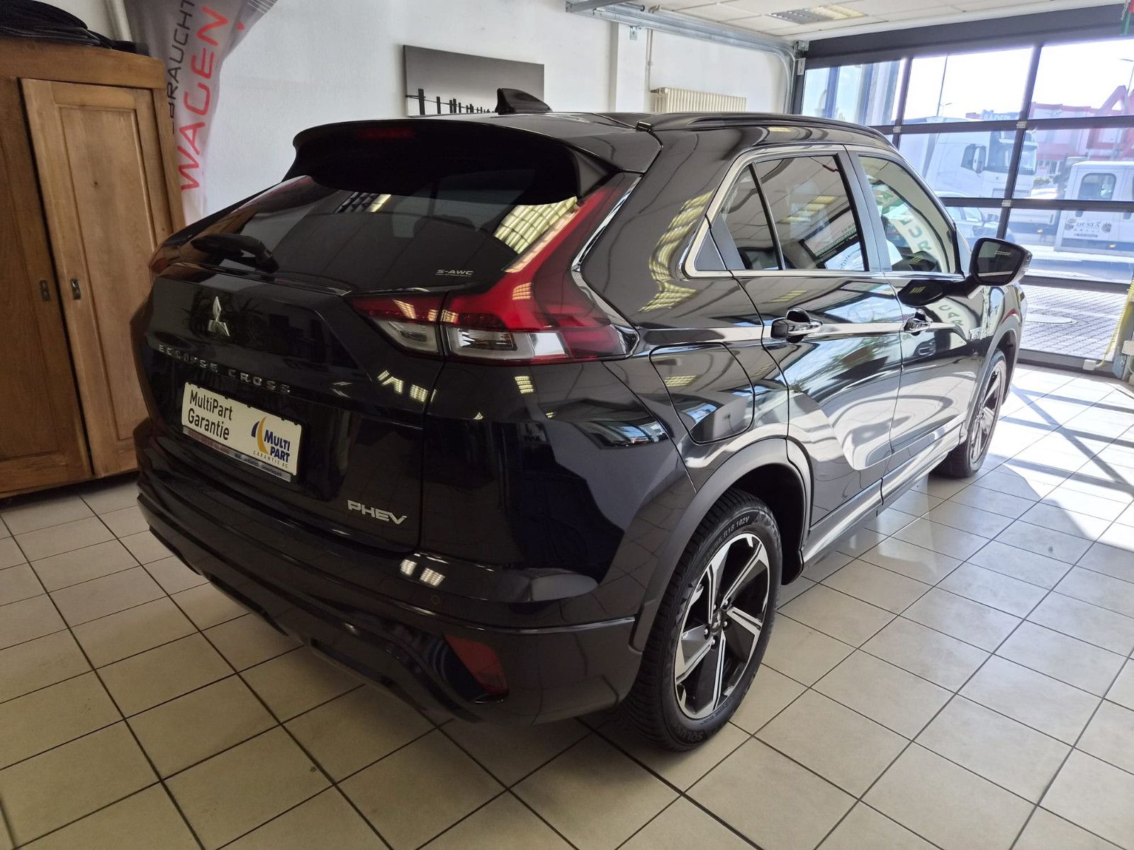 Fahrzeugabbildung Mitsubishi Eclipse Cross / KAMERA / 1. Hand PLUG IN