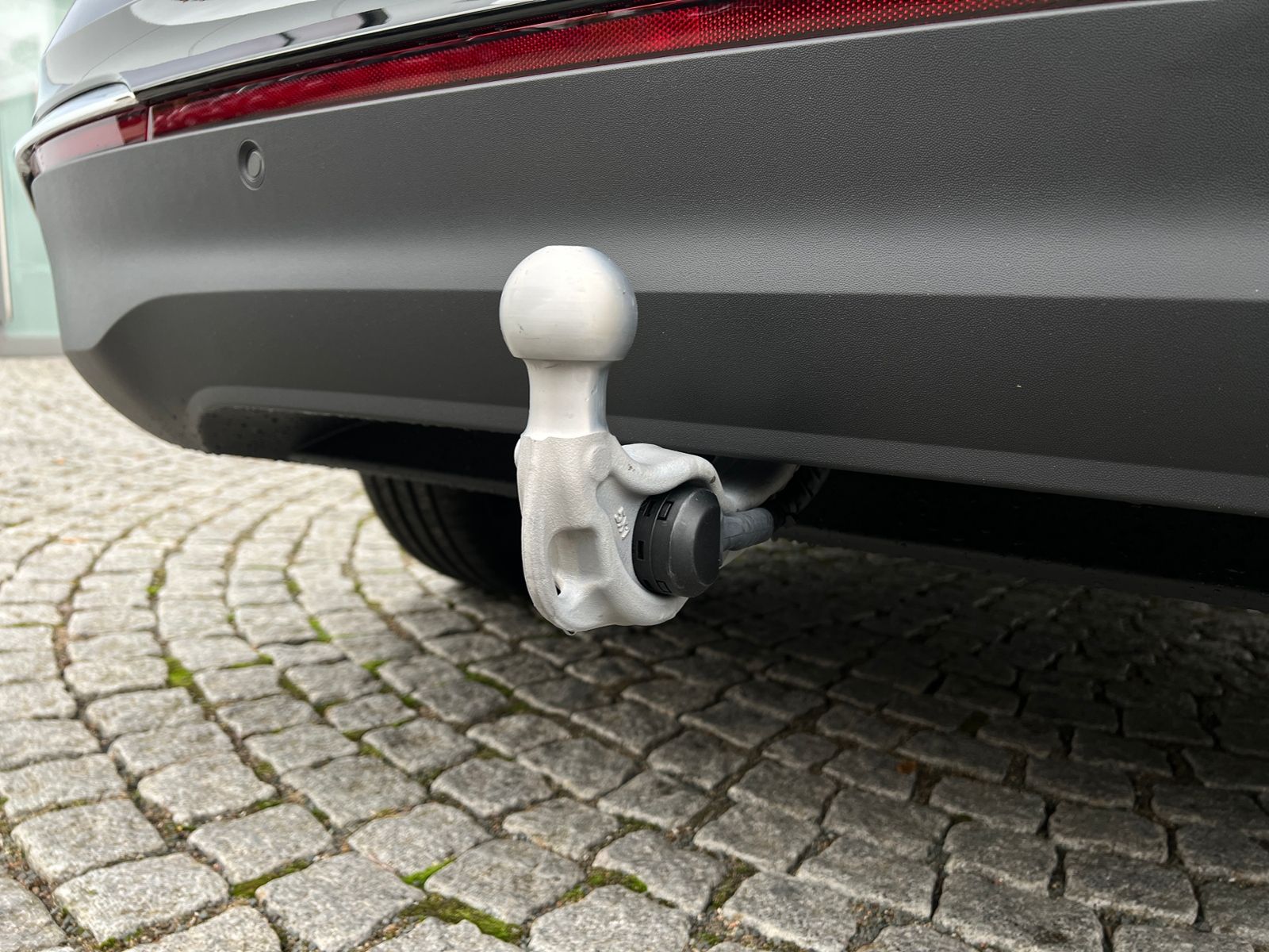 Fahrzeugabbildung Volkswagen Tiguan Elegance 2.0 TDI DSG *AHK, IQ.Light, 18'-