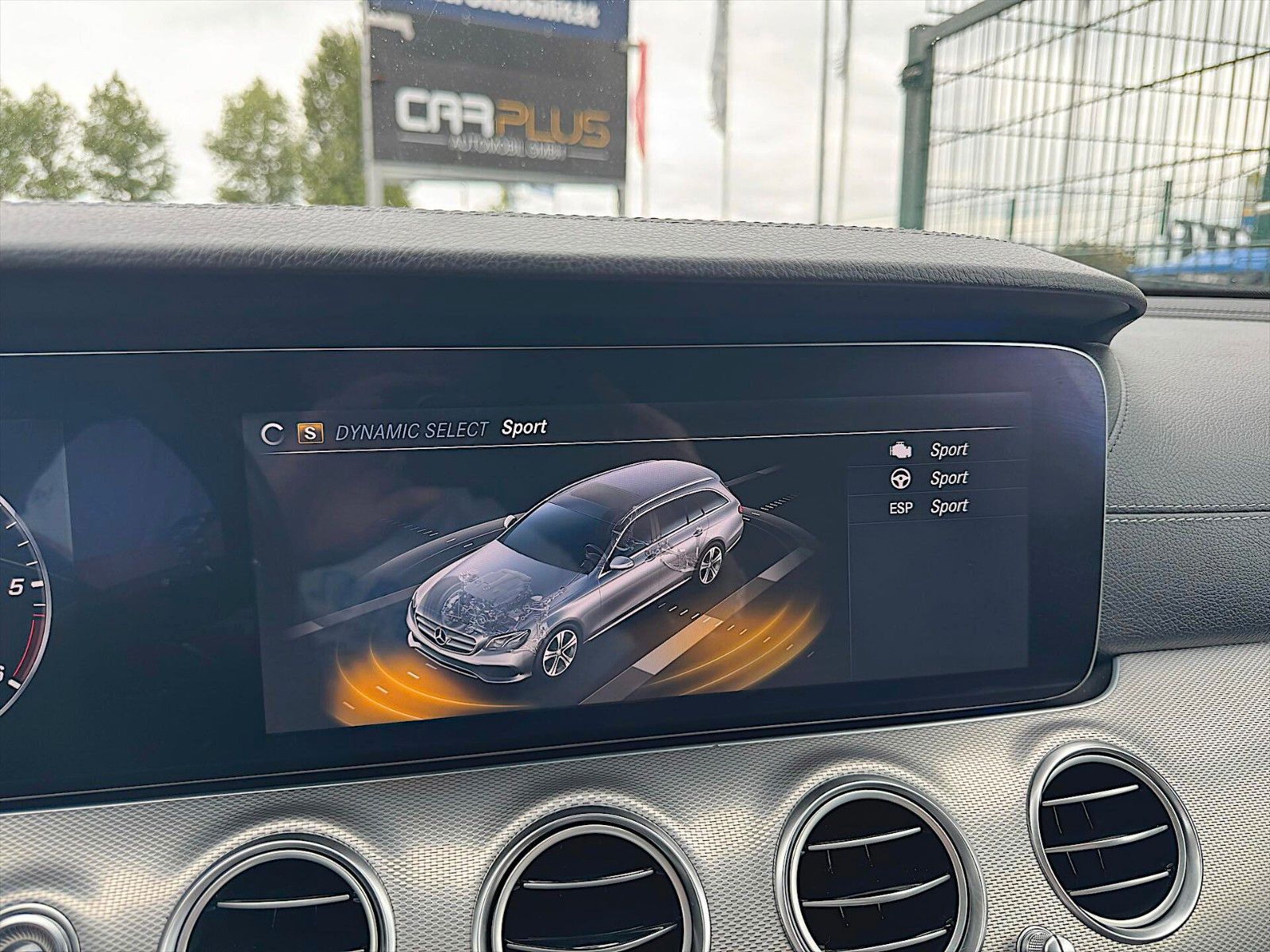 Fahrzeugabbildung Mercedes-Benz E 350d 4Matic AMG Night Paket*ACC*LED*BURMESTER*