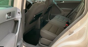 Volkswagen Tiguan - 12