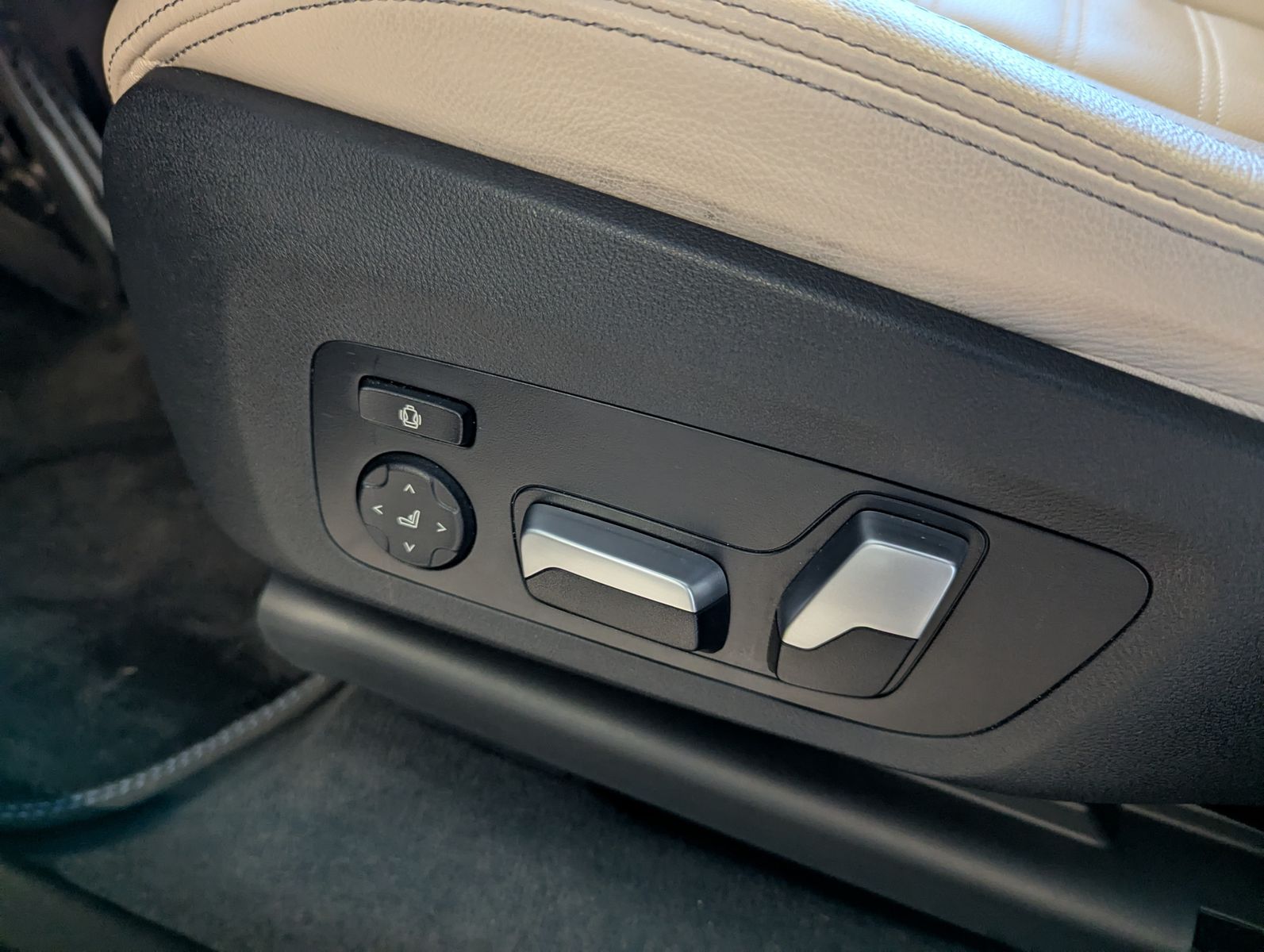 BMW X3 20d Xd M-Sport Pano StHz. H/K Laser AHK 21" - Image 23