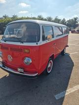 Volkswagen VW T2 oldtimer  - Volkswagen T2: Kombi