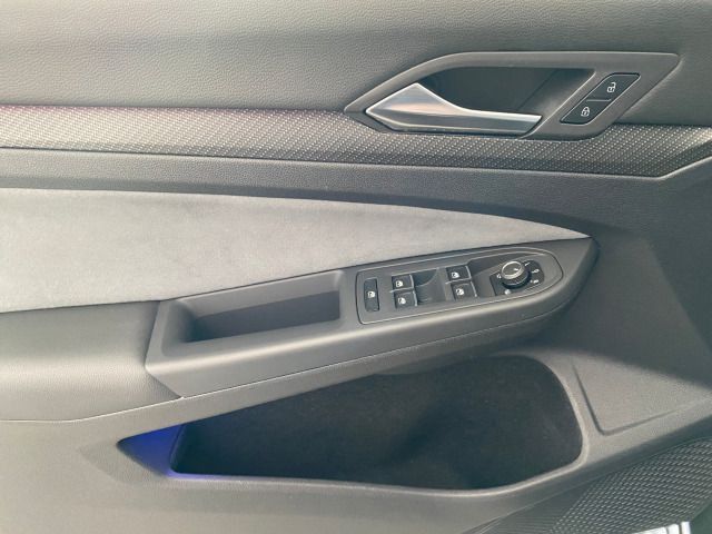 Golf R-Line 1.5 TSI PANO+NAVI+MATRIX+KAMERA