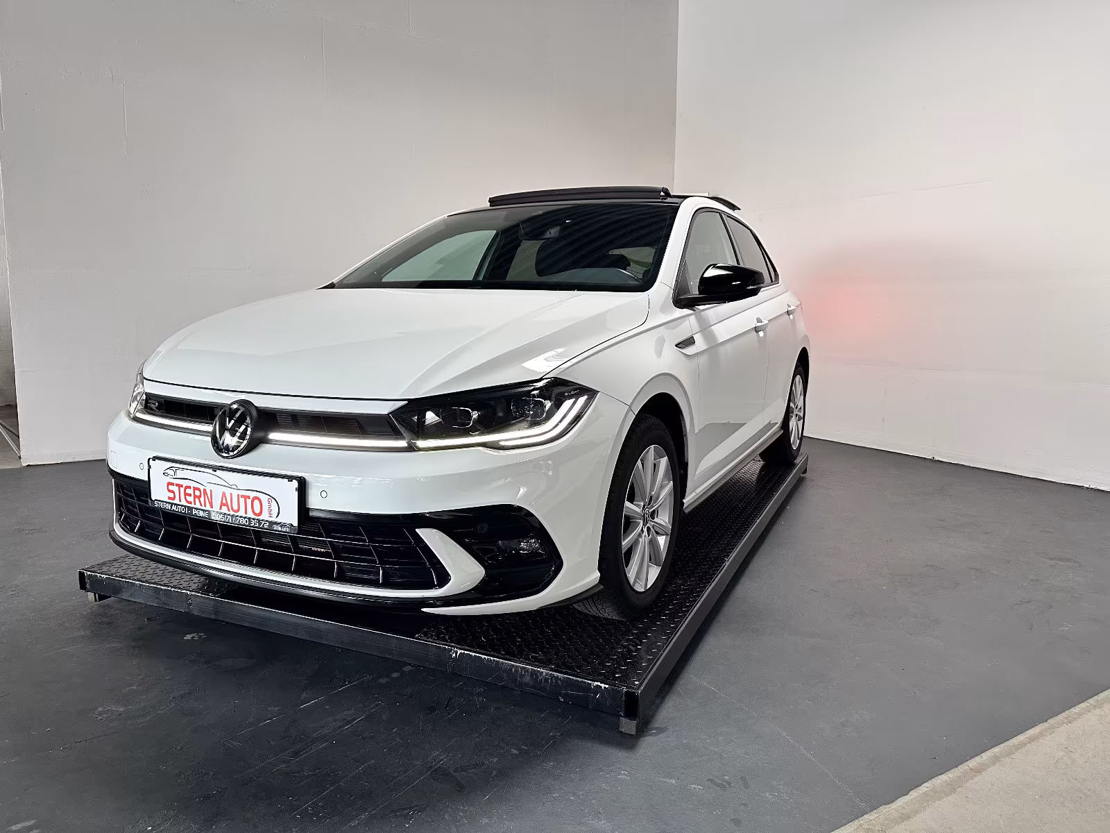 Volkswagen Polo 1.0 TSI R-Line PANO,KESSY,VIRTUAL,KAMERA