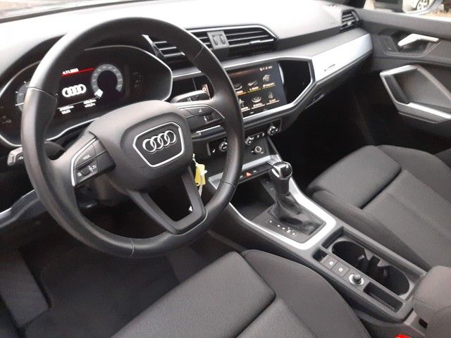 Fahrzeugabbildung Audi Q3 Sportback 45TFSIe Kamera Sportsitze 18" FSE