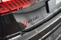 AUDI RSQ8 | HuD | Keramik | Pano | 305 km/h | 23" AUDI RSQ8 | HuD | Keramik | Pano | 305 km/h | 23"