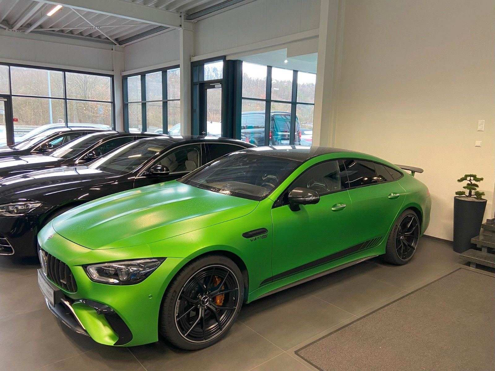 Fahrzeugabbildung Mercedes-Benz GT 63 S 4MATIC+ *AMG SONDEREDITION*KERAMIK*