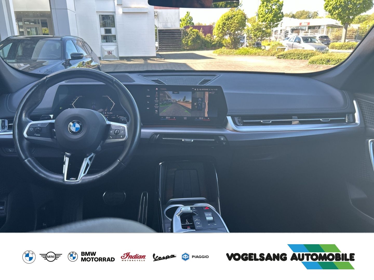 Fahrzeugabbildung BMW X1 sDrive18d,M Sport,Anhängerk.,HeadUp,Rückfahrk
