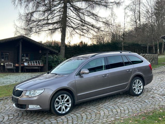 Skoda Superb 2.0TDI 170PS,4x4 Combi,6Gang,147tkm!!