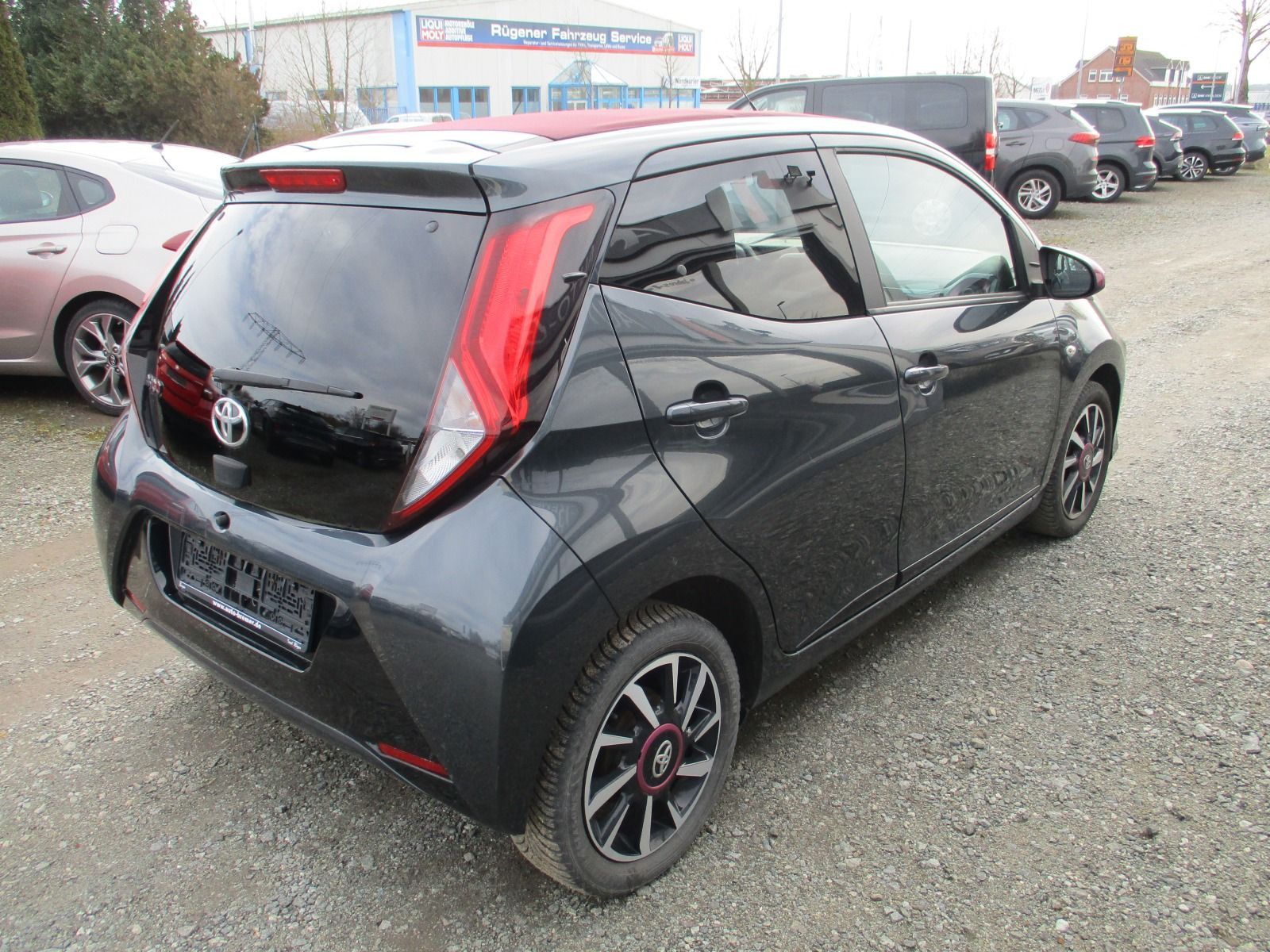 Fahrzeugabbildung Toyota Aygo 1.0 x-style  Faltdach