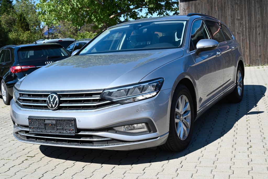Image of Volkswagen Passat Variant