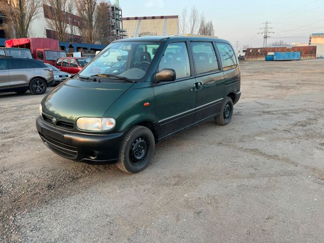 Nissan Serena 1.6I LX