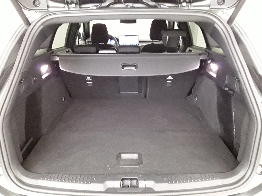 Fahrzeugabbildung Ford Focus Turnier ST-Line X HUD Navi B&O LED