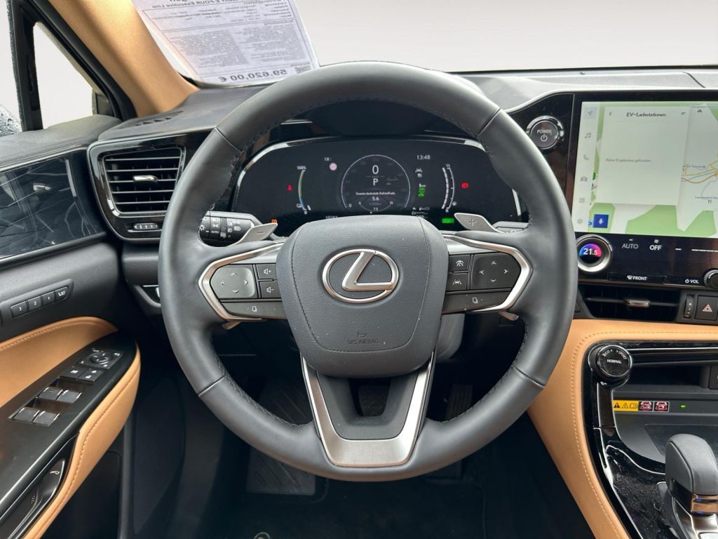 Fahrzeugabbildung Lexus NX 450h+ E-FOUR Executive Line