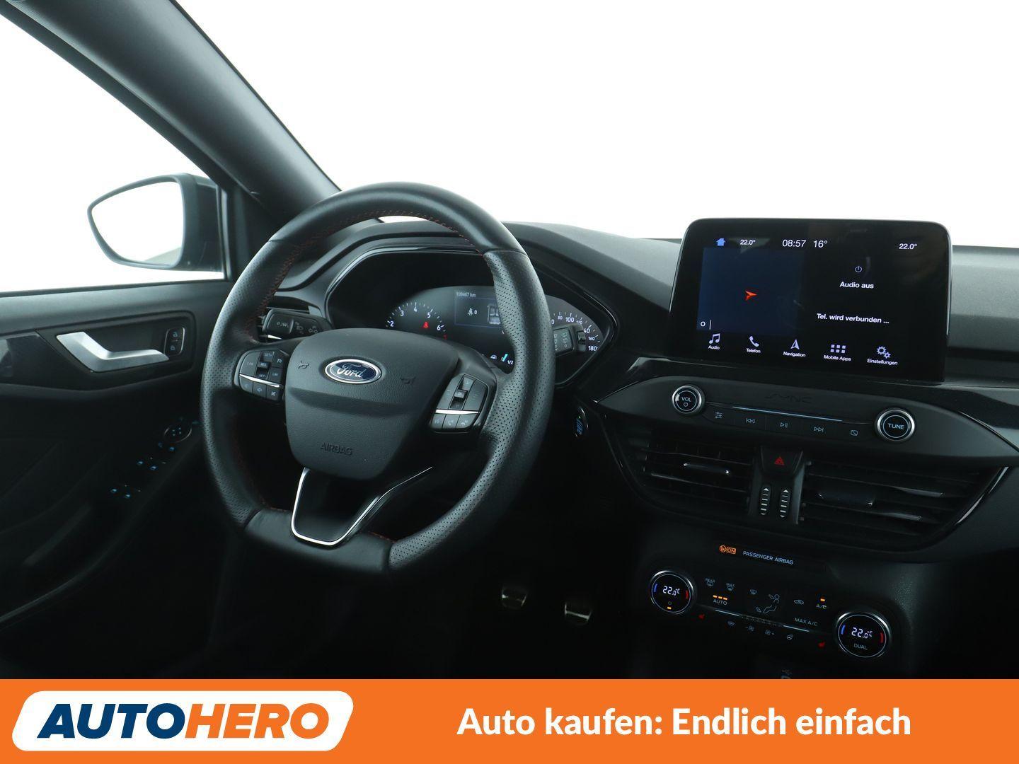 Ford Focus 1.0 EcoBoost ST-Line*NAVI*LED*SPUR*PDC*SHZ