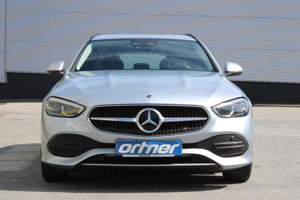 Image of Mercedes-Benz C 220