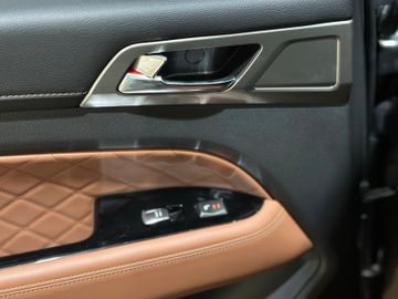 Fahrzeugabbildung Ssangyong REXTON 2.2D Sapphire 4WD*3,5t Anhängelast*360°*