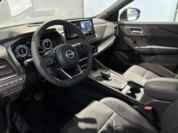 Fotografie 16 des Nissan Qashqai 1.3 DIG-T MHEV Xtronic Tekna Pano Bose