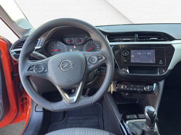 Fotografie des Opel Corsa Allwetterreifen Tempomat USB Bluetooth