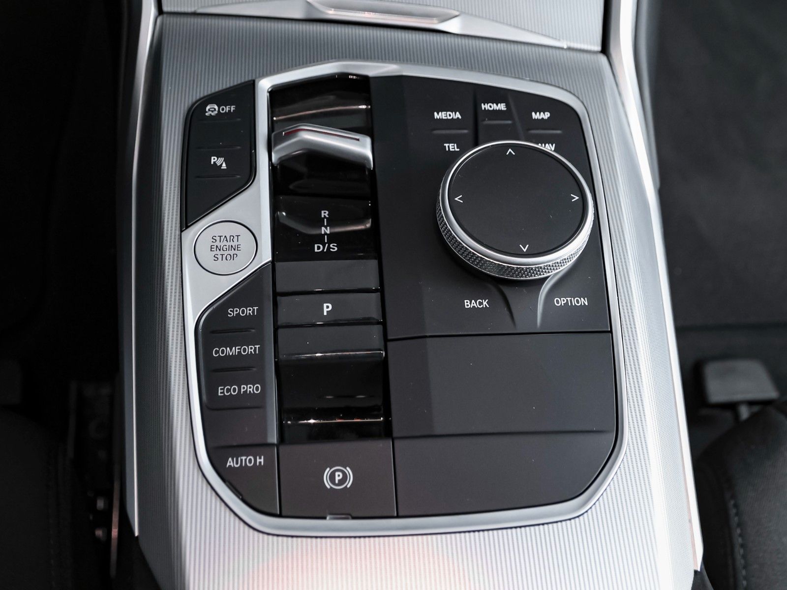 BMW 320 d Limo. *LED-ACC-HiFi-DAB* foto 16