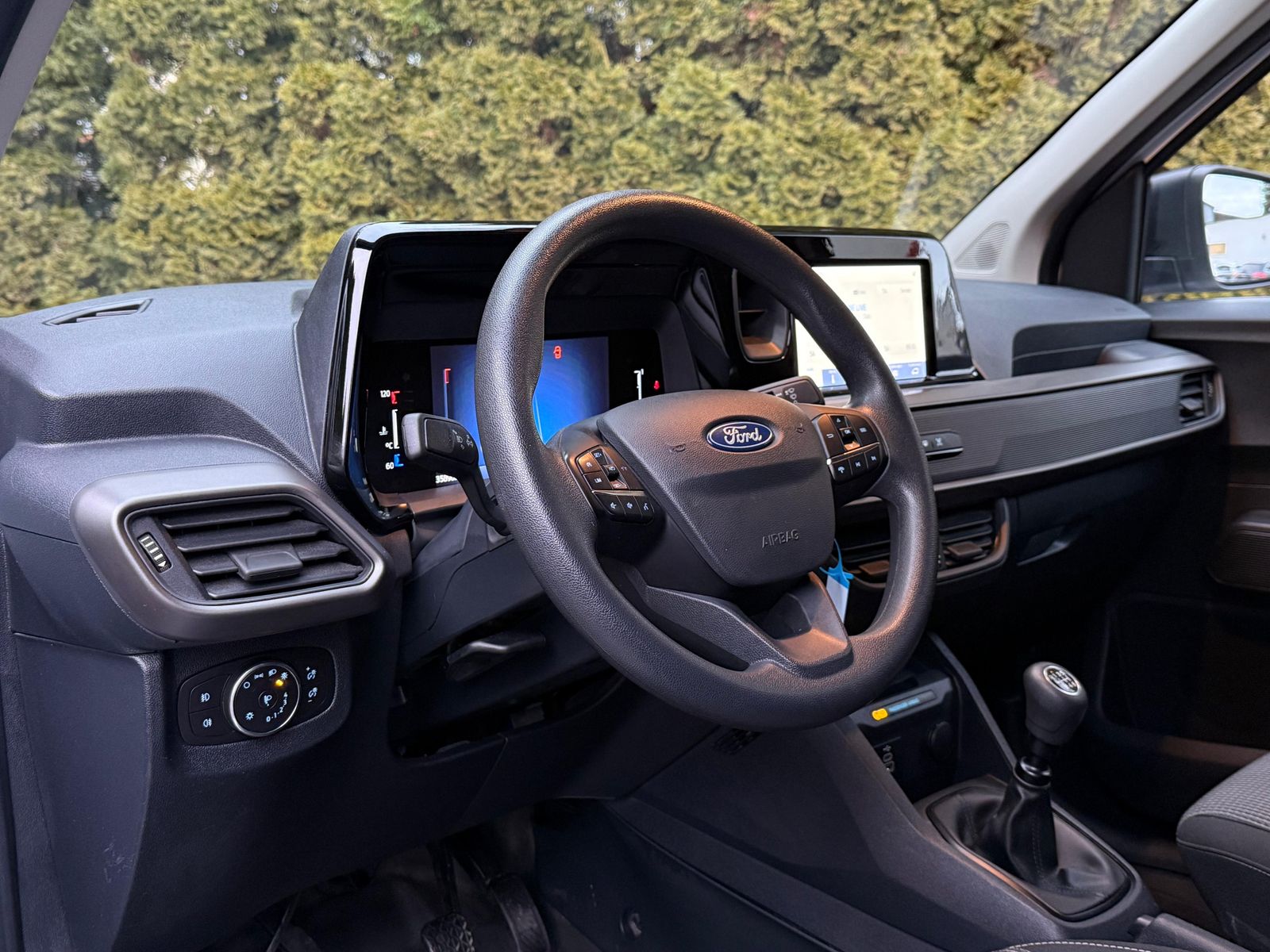 Fahrzeugabbildung Ford Transit Courier 1.5 TDCi CARPLAY+KLIMA+PDC+VIRT+