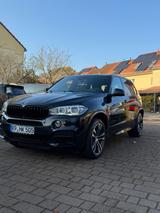 BMW X5 M50 M50d - - BMW X5 M50 aus 2016
