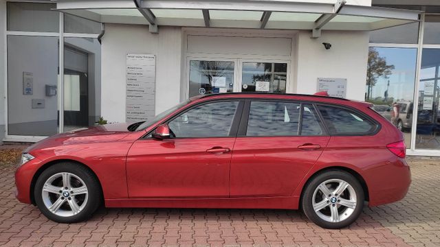 320i Touring  xDrive Advantage *AHK*LED*Panoram.