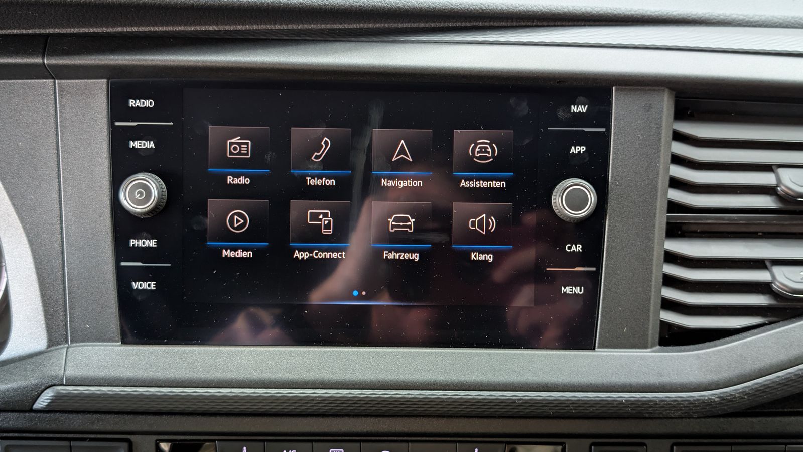 Fahrzeugabbildung Volkswagen T6 Transporter 6.1 LED*KAM*SHZ*SORTIMO-REGALE