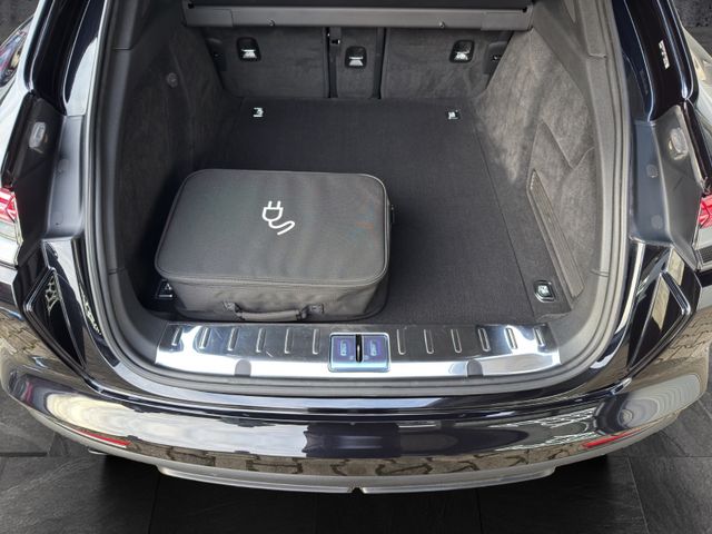 Porsche Panamera Sport Turismo 4 E-Hybrid*ACC*CHRONO*LED