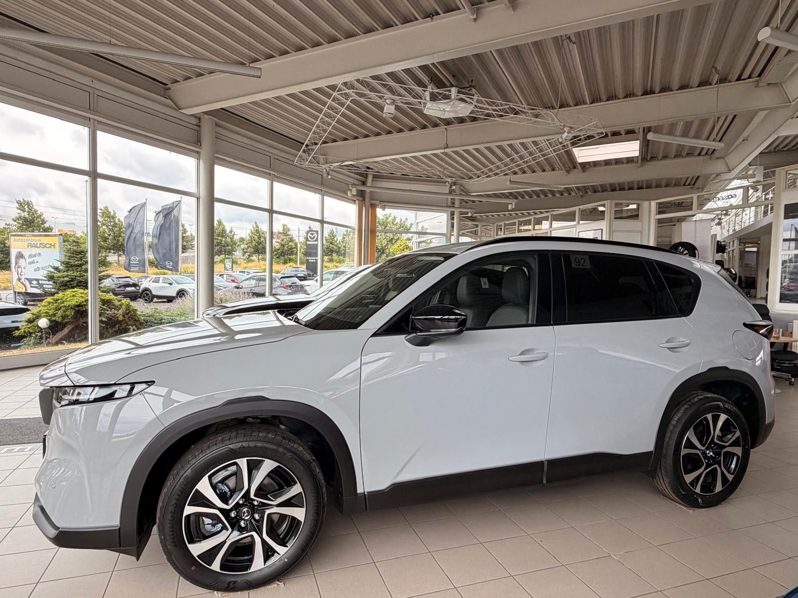 Mazda CX-5 2.5 e-SKYACTIV-G Centre-Line !26 imagem 2